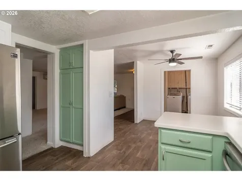 110 NE Kirby Avenue Roseburg OR 97470