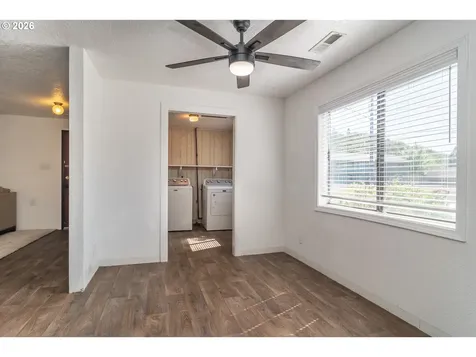 110 NE Kirby Avenue Roseburg OR 97470