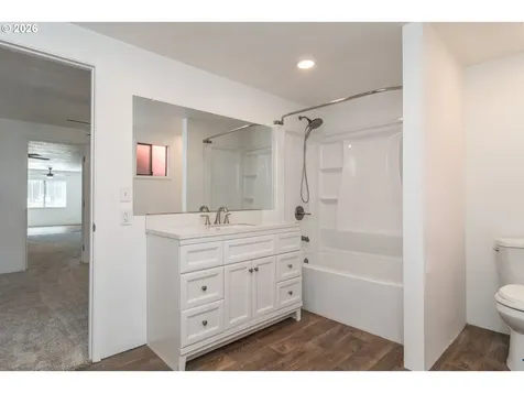 110 NE Kirby Avenue Roseburg OR 97470