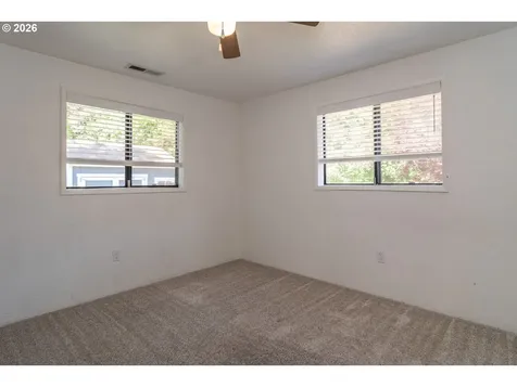 110 NE Kirby Avenue Roseburg OR 97470