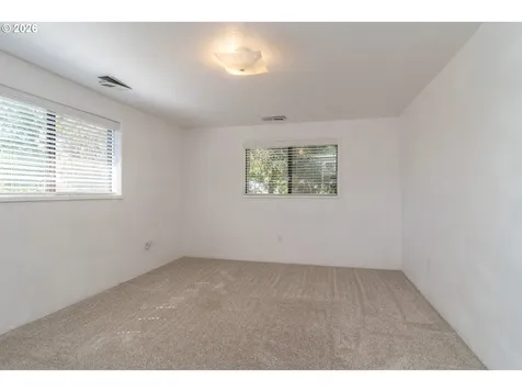 110 NE Kirby Avenue Roseburg OR 97470