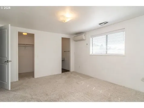 110 NE Kirby Avenue Roseburg OR 97470