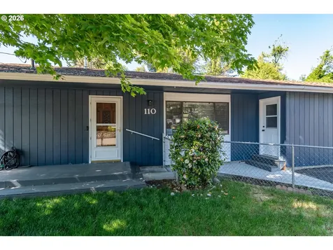 110 NE Kirby Avenue Roseburg OR 97470