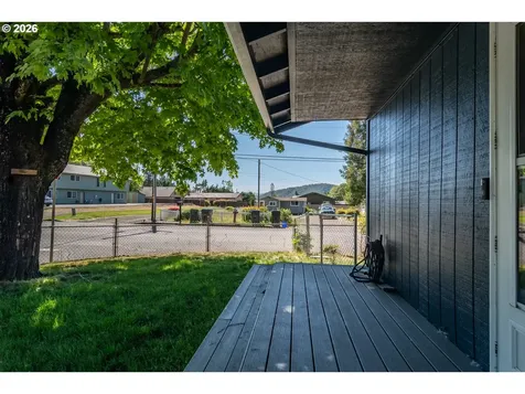 110 NE Kirby Avenue Roseburg OR 97470