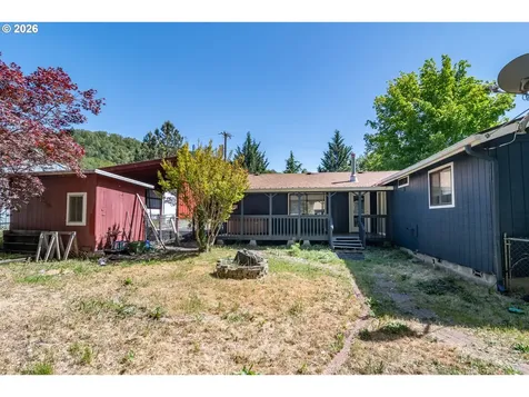 110 NE Kirby Avenue Roseburg OR 97470