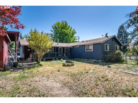 110 NE Kirby Avenue Roseburg OR 97470