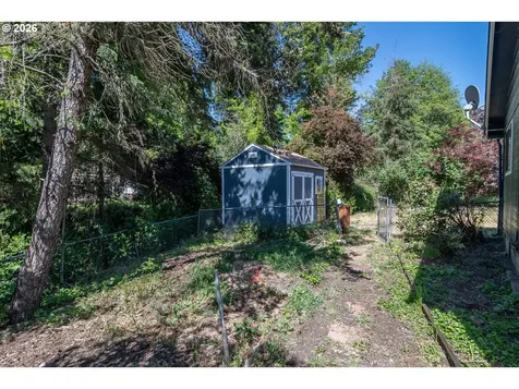 110 NE Kirby Avenue Roseburg OR 97470