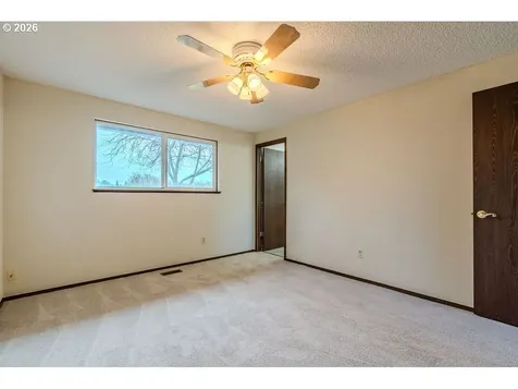 13364 Eastborne Drive Oregon City OR 97045