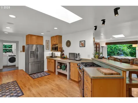 85276 Glenada Road Florence OR 97439