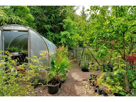 85276 Glenada Road Florence OR 97439