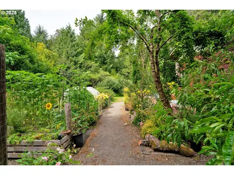 85276 Glenada Road Florence OR 97439