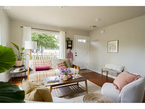 5540 SE 87th Court Portland OR 97266