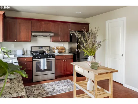5540 SE 87th Court Portland OR 97266