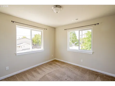 5540 SE 87th Court Portland OR 97266