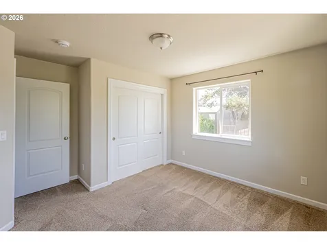 5540 SE 87th Court Portland OR 97266