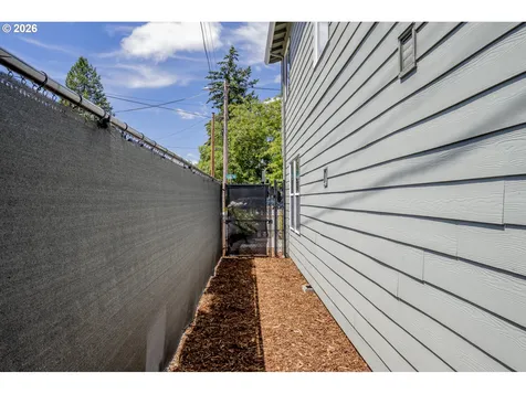 5540 SE 87th Court Portland OR 97266