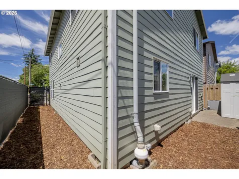 5540 SE 87th Court Portland OR 97266