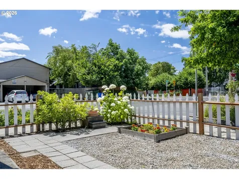 5540 SE 87th Court Portland OR 97266