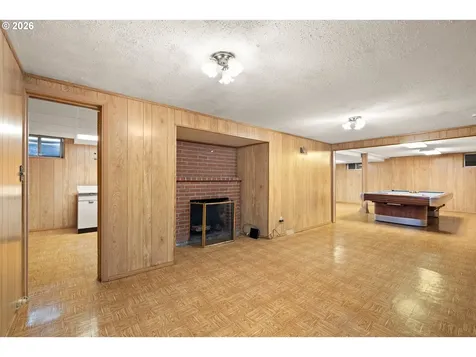 1831 NE 142nd Avenue Portland OR 97230