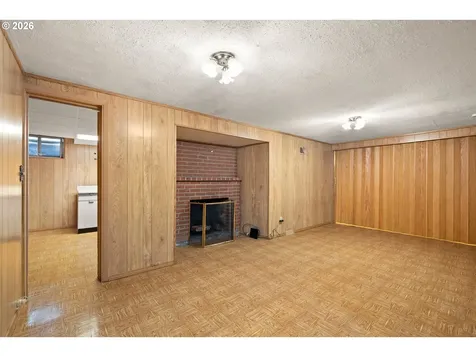 1831 NE 142nd Avenue Portland OR 97230