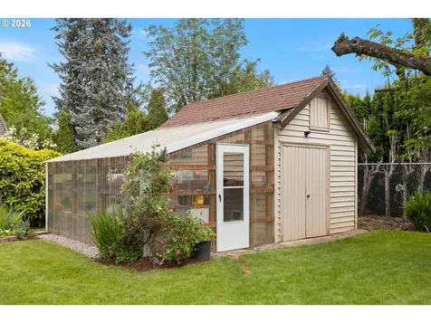 1831 NE 142nd Avenue Portland OR 97230