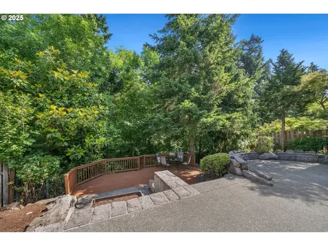 16693 NW Oakridge Drive Portland OR 97229