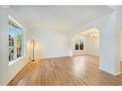 16693 NW Oakridge Drive Portland OR 97229