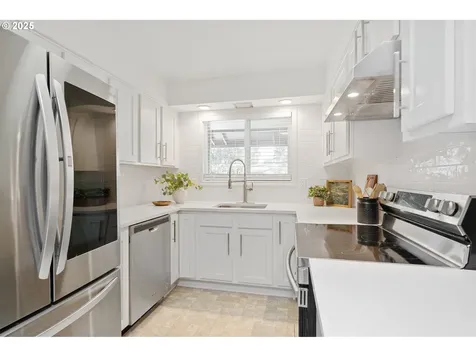 13440 SW Greenleaf Place Beaverton OR 97005