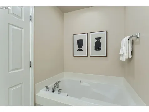 1724 SW San Mateo Terrace Beaverton OR 97003