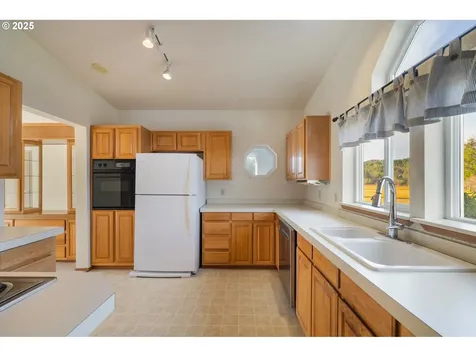 9776 S Prairie Road Tillamook OR 97141