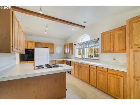 9776 S Prairie Road Tillamook OR 97141