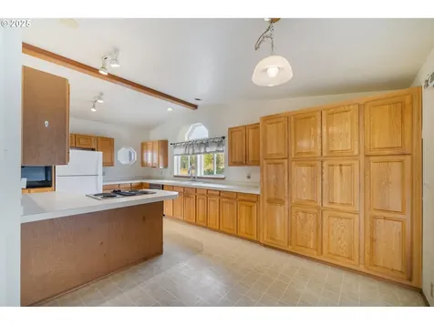 9776 S Prairie Road Tillamook OR 97141