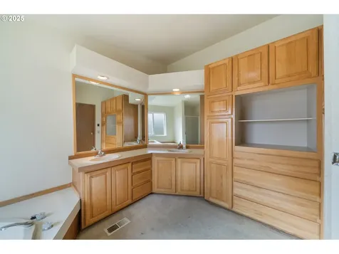 9776 S Prairie Road Tillamook OR 97141