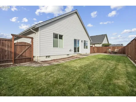1871 SE Academy Street Dallas OR 97338