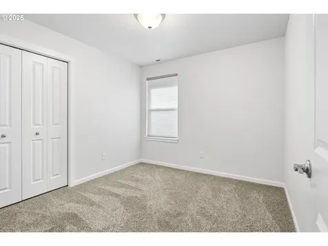 1871 SE Academy Street Dallas OR 97338