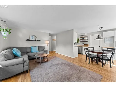 18070 SW Augusta Lane Beaverton OR 97003