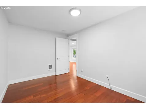 2146 SE 119th Avenue Portland OR 97216