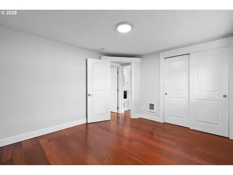 2146 SE 119th Avenue Portland OR 97216