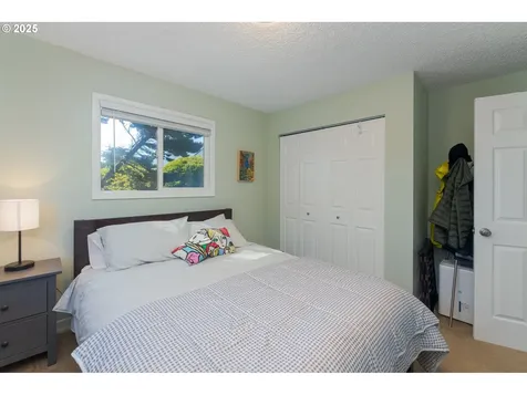 665 Edison Avenue SW Bandon OR 97411