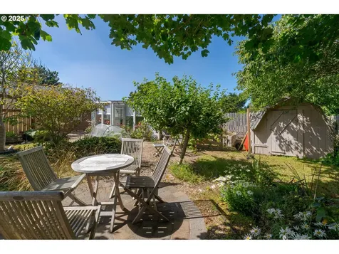 665 Edison Avenue SW Bandon OR 97411