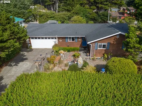 665 Edison Avenue SW Bandon OR 97411