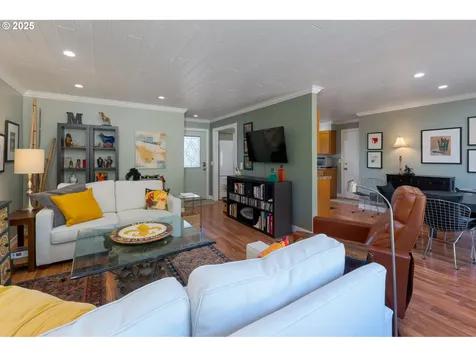 665 Edison Avenue SW Bandon OR 97411