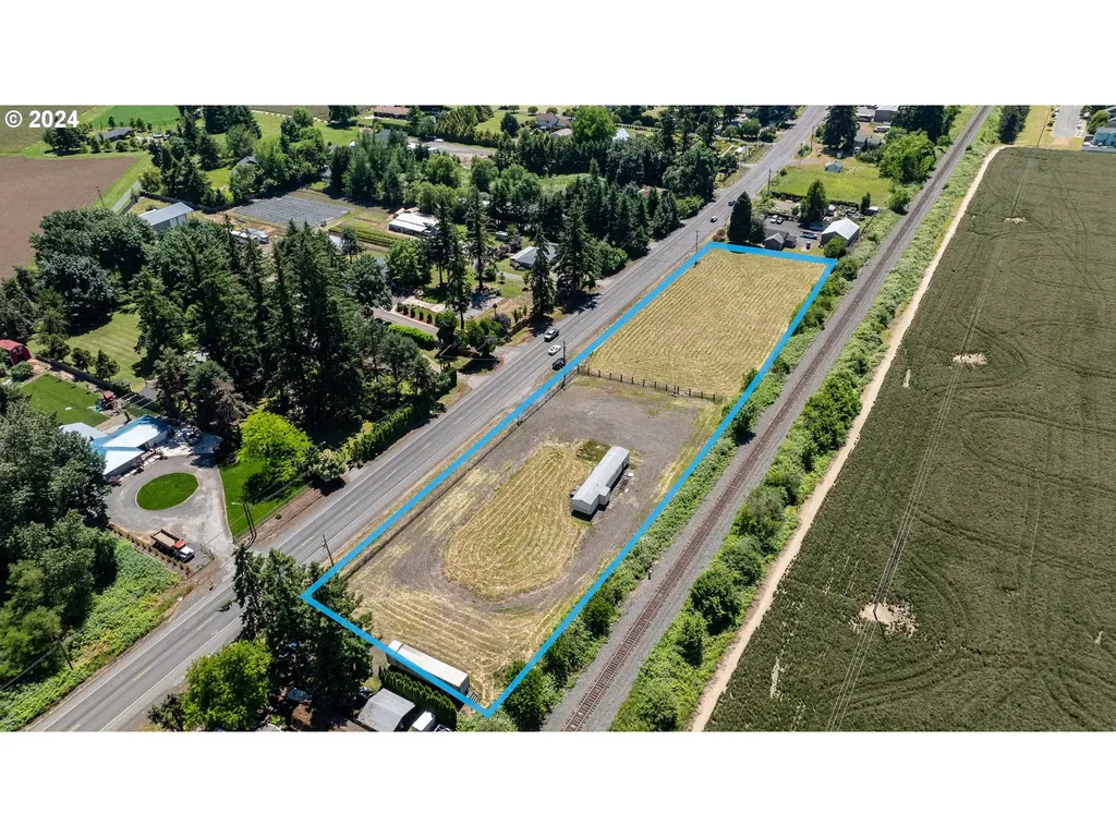 18767 Highway 99e Hubbard OR 97032