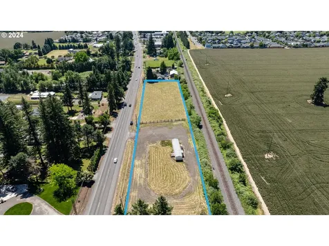 18767 Highway 99e Hubbard OR 97032