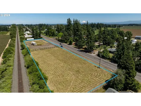 18767 Highway 99e Hubbard OR 97032