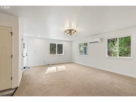 536 Annis Street Canyonville OR 97417