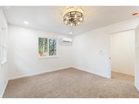 536 Annis Street Canyonville OR 97417