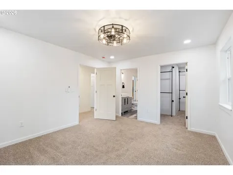 536 Annis Street Canyonville OR 97417