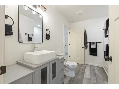 536 Annis Street Canyonville OR 97417