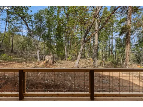 536 Annis Street Canyonville OR 97417